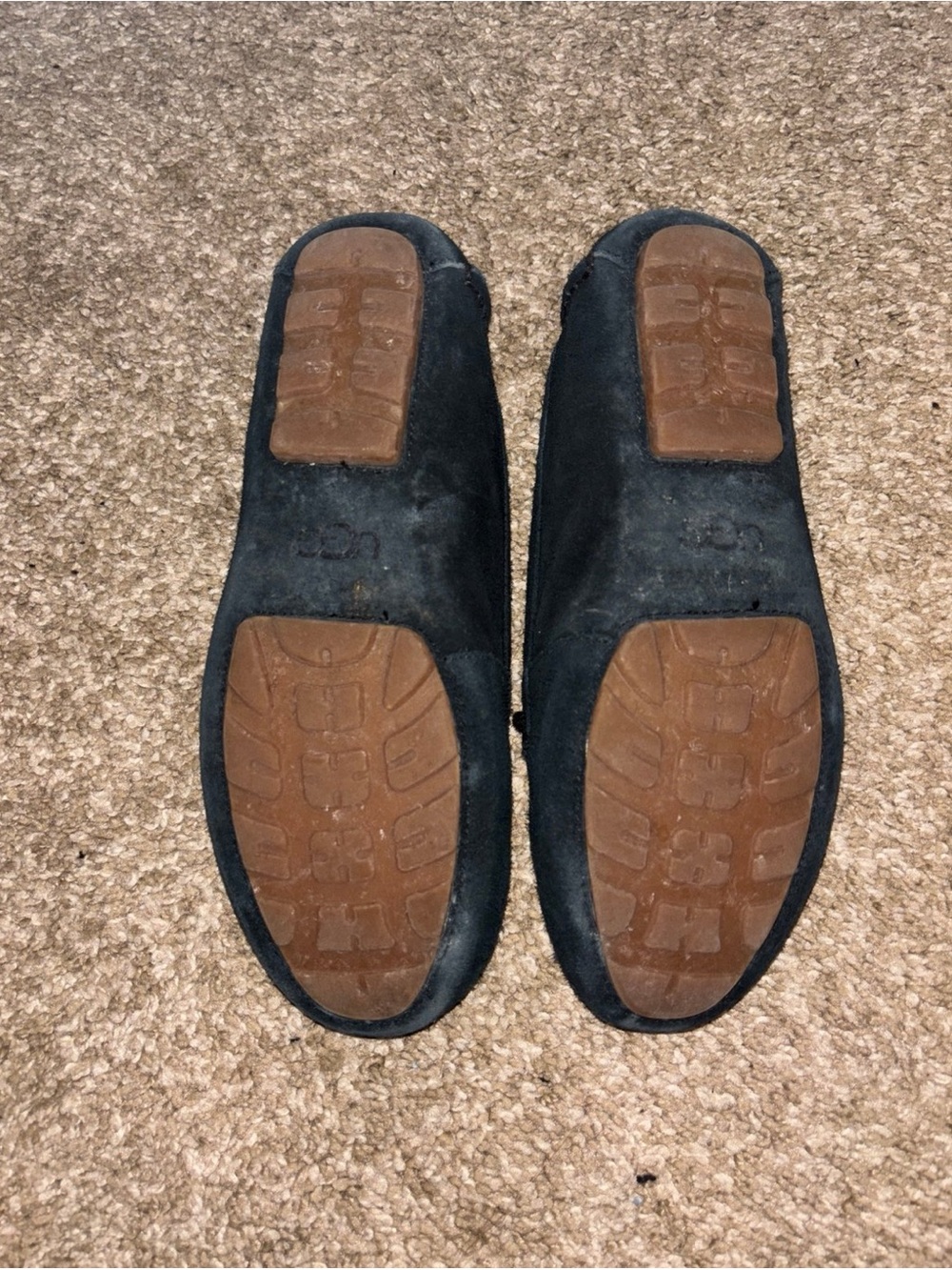 UGG Suede Black Loafers Size 6.5 - Picture 2 of 4